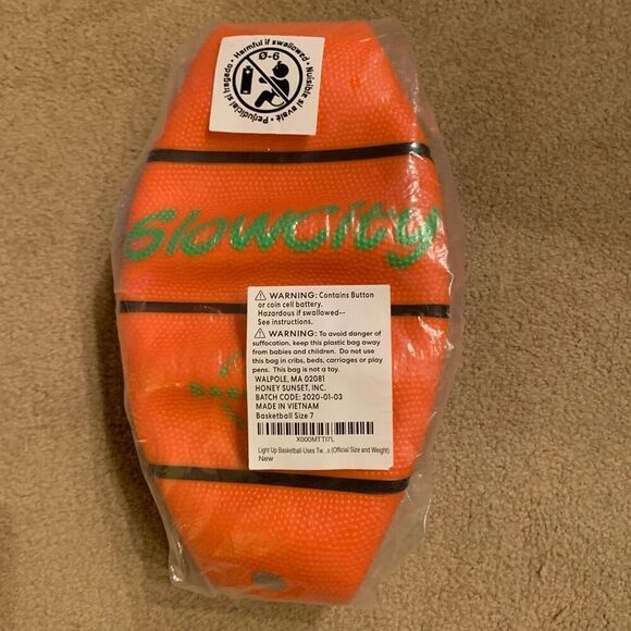GlowCity Glow In The Dark Light Up Official Size Basketball *New* - Picture 1 of 6